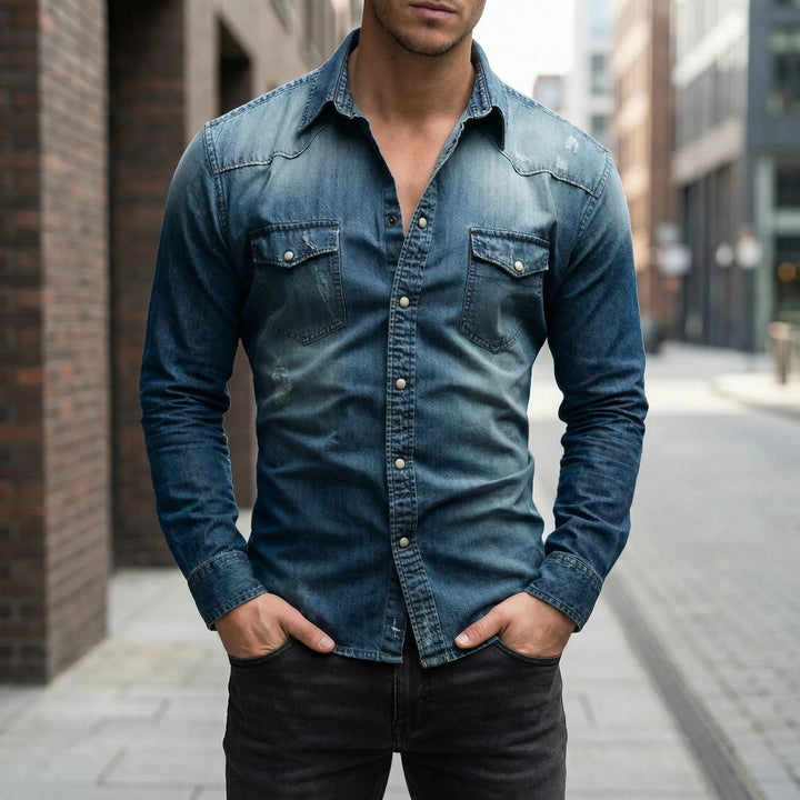Lichtblauw slim fit herenoverhemd met lange mouwen, casual en veelzijdig voor een moderne look.