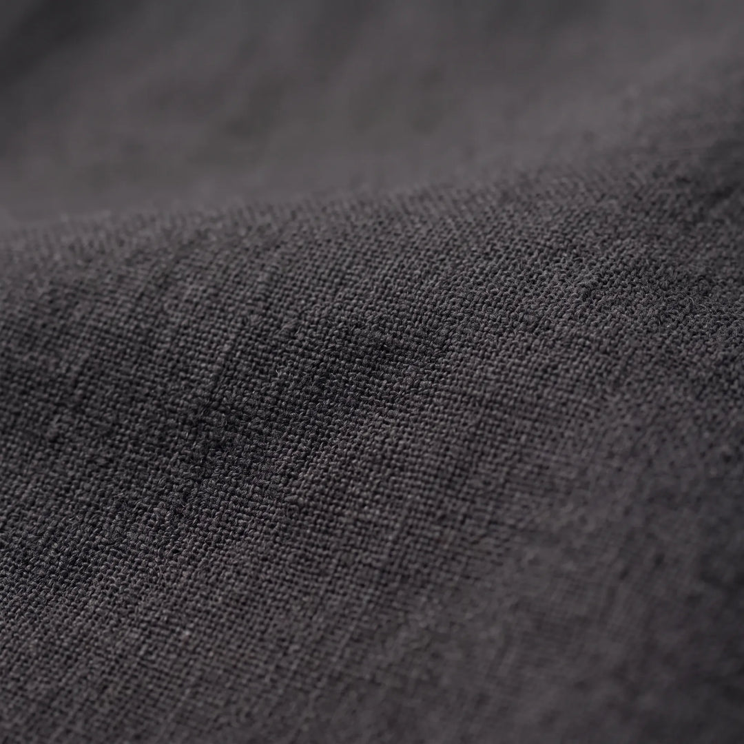 Stijlvolle heren pantalons met rechte pijpen, perfect voor een ontspannen casual zomerlook.