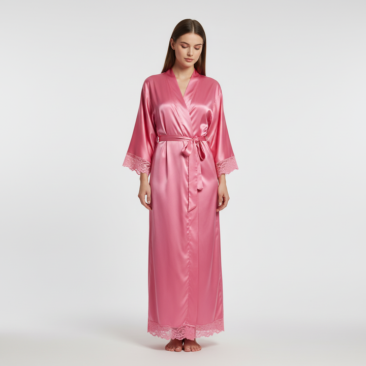 Luxe lange dames badjas Susanne, een zachte bademantel voor ultiem comfort thuis, geschikt voor alle seizoenen.