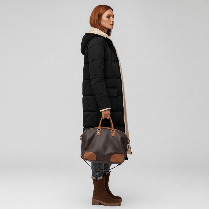 Stijlvolle dames lange doorgestikte jas, casual buitenkleding voor de winter. Trendy en functioneel.
