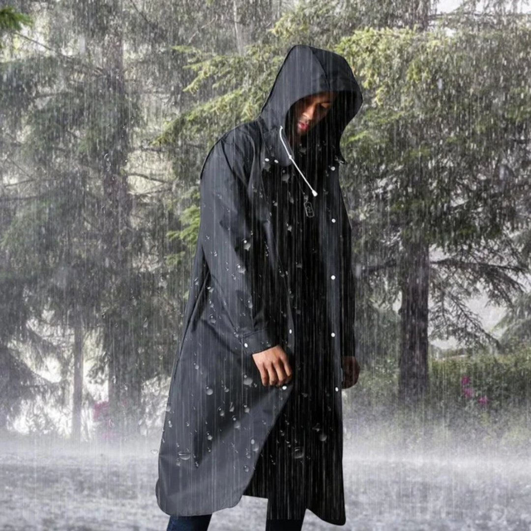 Waterdichte lange heren regenjas Titan met capuchon. Perfect voor outdoor activiteiten, beschermt tegen regen.