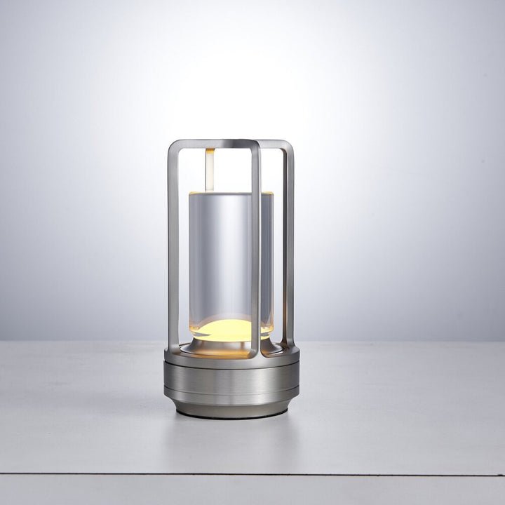Functionele en decoratieve sfeerlamp. Draadloos, dimbaar en met een tijdloos vintage design.