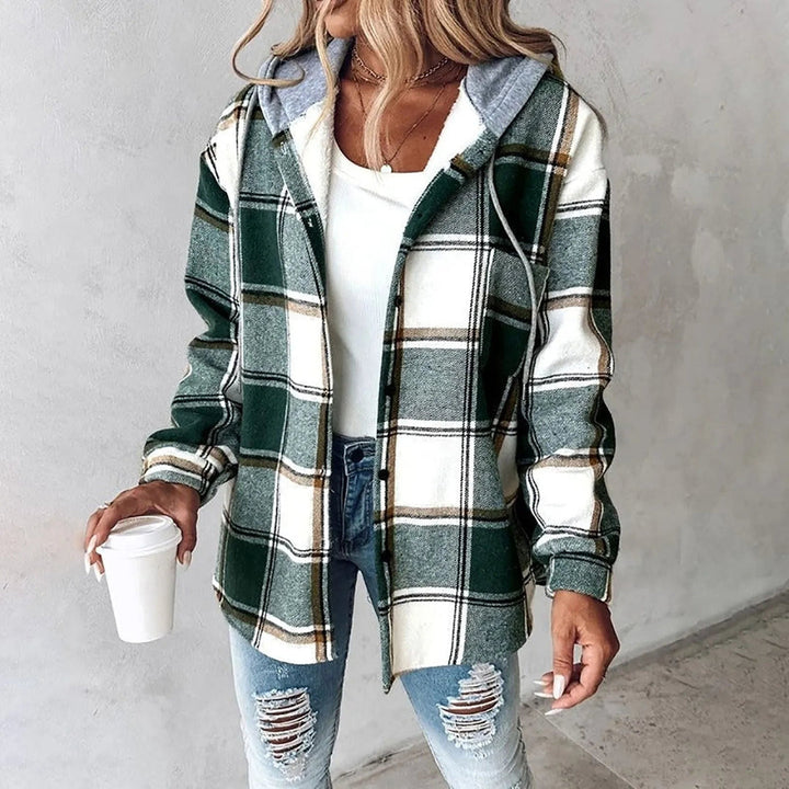 Casual dames geruite overhemdjas Claire met comfortabele capuchon. Ideaal voor een trendy, modieuze en relaxte look.