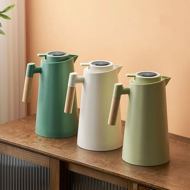 Essentiële 1L RVS thermoskan voor de winter. Houdt je warme dranken urenlang op temperatuur, ideaal voor buiten in de kou.