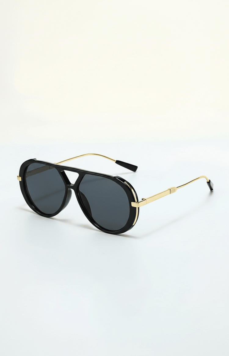 Modieuze Layla aviator zonnebril voor dames, retro design. Met UV400 bescherming en lichtgewicht comfort, een top damesmode item.