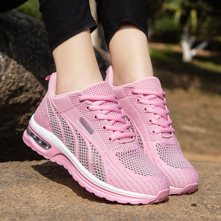 Gevoerde dames sneaker Gina, combineert ultiem comfort met een trendy, lichtgewicht design.