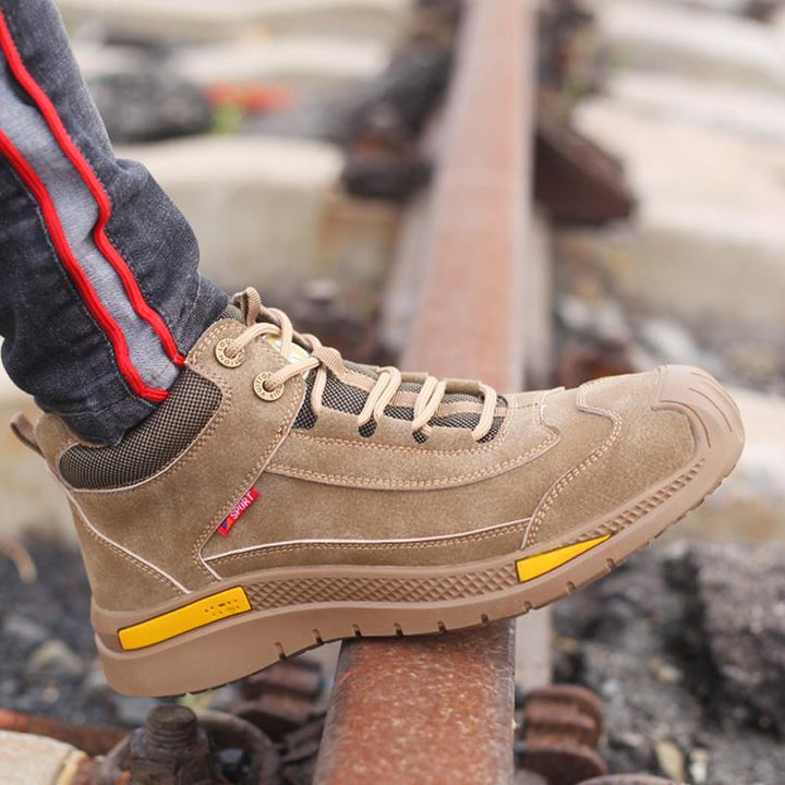 Non-slip heren trainer Jayden, een comfortabele en lichte antislip trainingsschoen voor alle dagen.