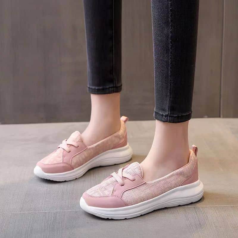 Dames Phoebe instappers: lichtgewicht casual sneakers met voetboogondersteuning voor de hele dag comfort.