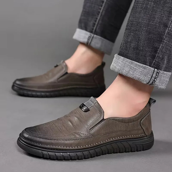 Comfortabele heren instapschoenen voor dagelijks gebruik, met zachte voering en flexibele zool voor extra gemak.