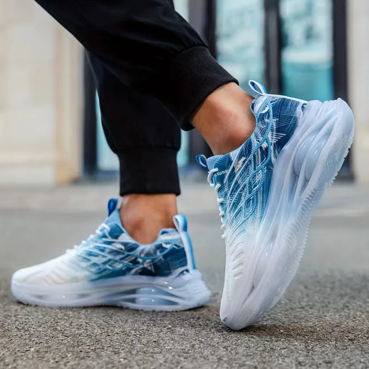 Lichte sportschoenen voor heren, ontworpen voor optimaal comfort tijdens het sporten.
