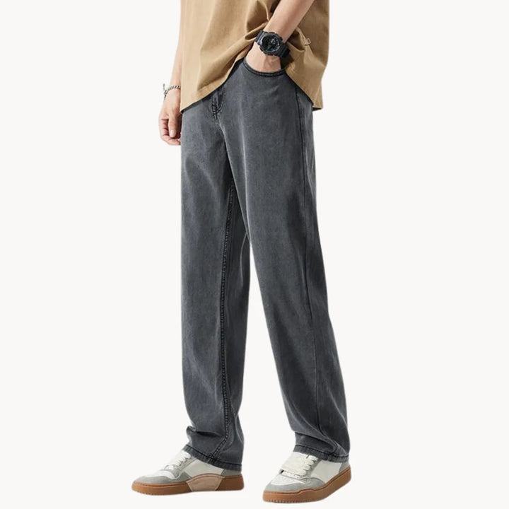 Stijlvolle heren spijkerbroek, straight fit, ideaal voor een relaxte en comfortabele casual look. Trendy jeans.