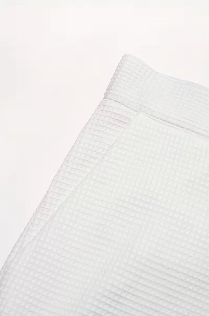 Trendy herenbroek met rechte pijpen, voor een eigentijdse en stijlvolle uitstraling. Comfortabel en duurzaam.