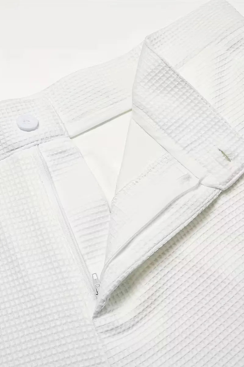 Elegante heren pantalon met rechte pijpen. Perfect voor kantoor of een chique avond uit. Comfortabel en chic.