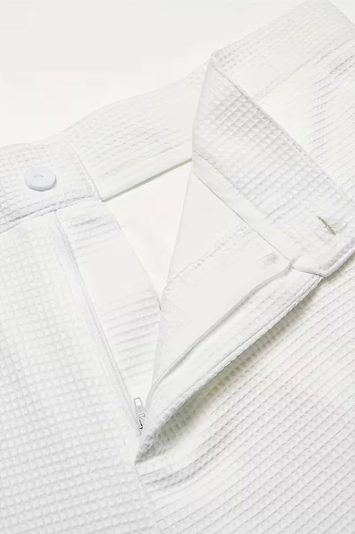 Elegante heren pantalon met rechte pijpen. Perfect voor kantoor of een chique avond uit. Comfortabel en chic.