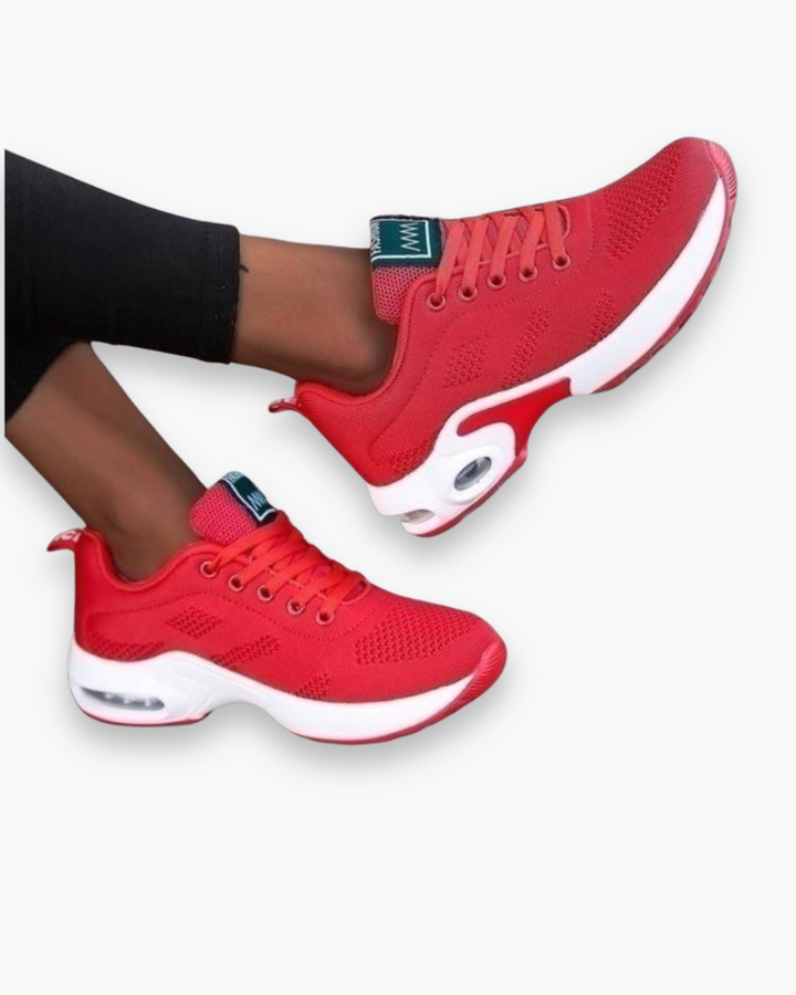 Stijlvolle dames wandelschoenen, tevens geschikt als hippe casual sneakers. Ademend mesh en comfortabele demping.