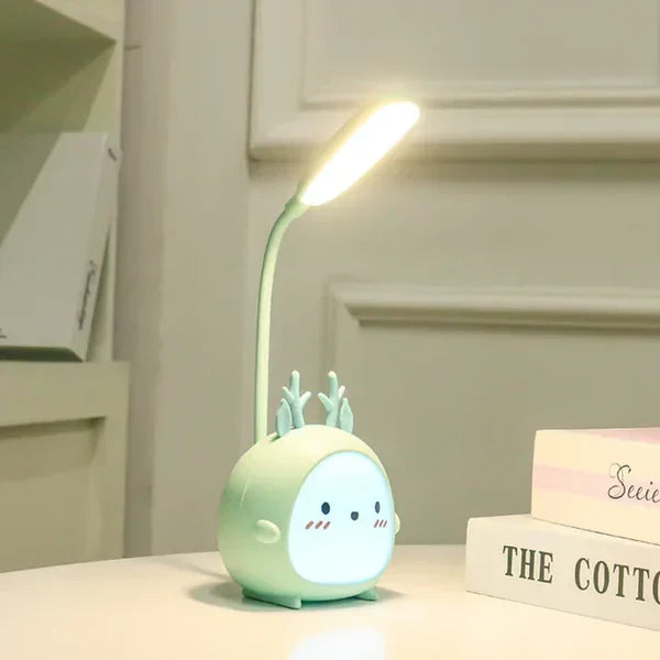Draagbare LED tafellamp hert voor bedtijdverhalen, ook als sfeervol nachtlampje voor kinderkamer.