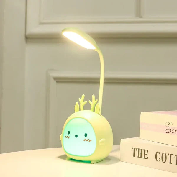 Kinderleeslamp hert: flexibele hals, dimbaar licht & USB-oplaadbaar voor optimaal comfort & oogbescherming.