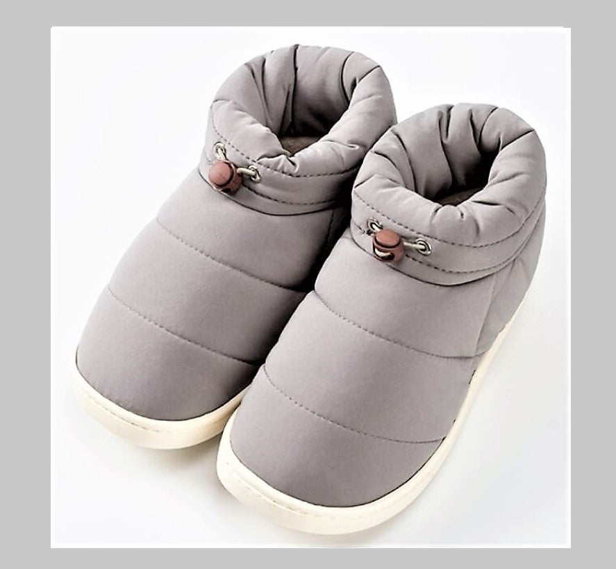 Hoge kwaliteit dames winterlaarzen, warm, comfortabel en met antislip functionaliteit.