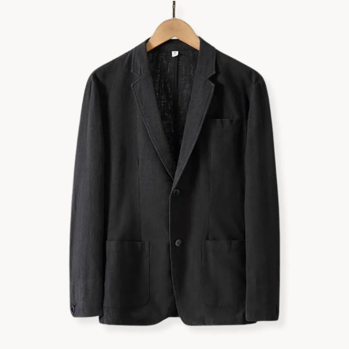 Comfortabele, ademende linnen herenblazer met revers en zakken, perfect voor stijlvolle zomerse dagen.