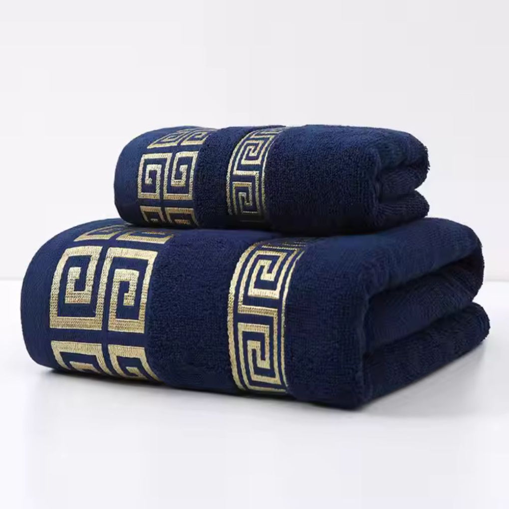 Set van 2 zachte katoenen handdoeken in wit, zwart, paars of donkerblauw. Hoog absorberend badtextiel.