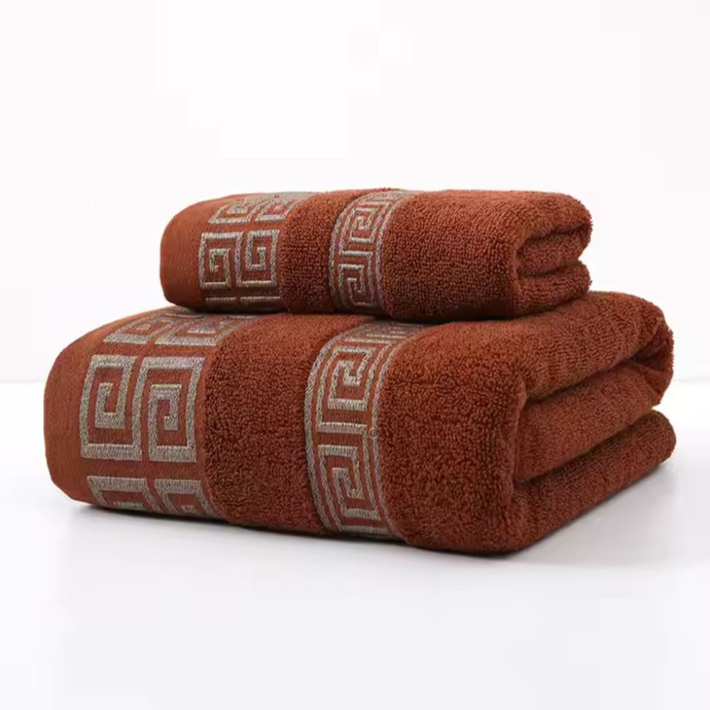 Luxe katoenen handdoekenset (2 stuks), wit, zacht en absorberend. Perfect badtextiel voor uw badkamer.