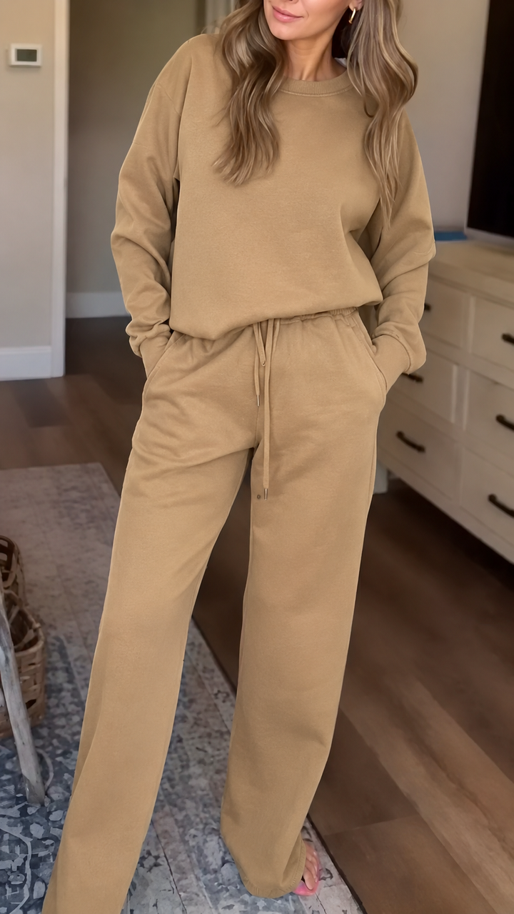 Zachte dames huispak set, veelzijdig en comfortabel. Een trendy keuze voor loungewear.