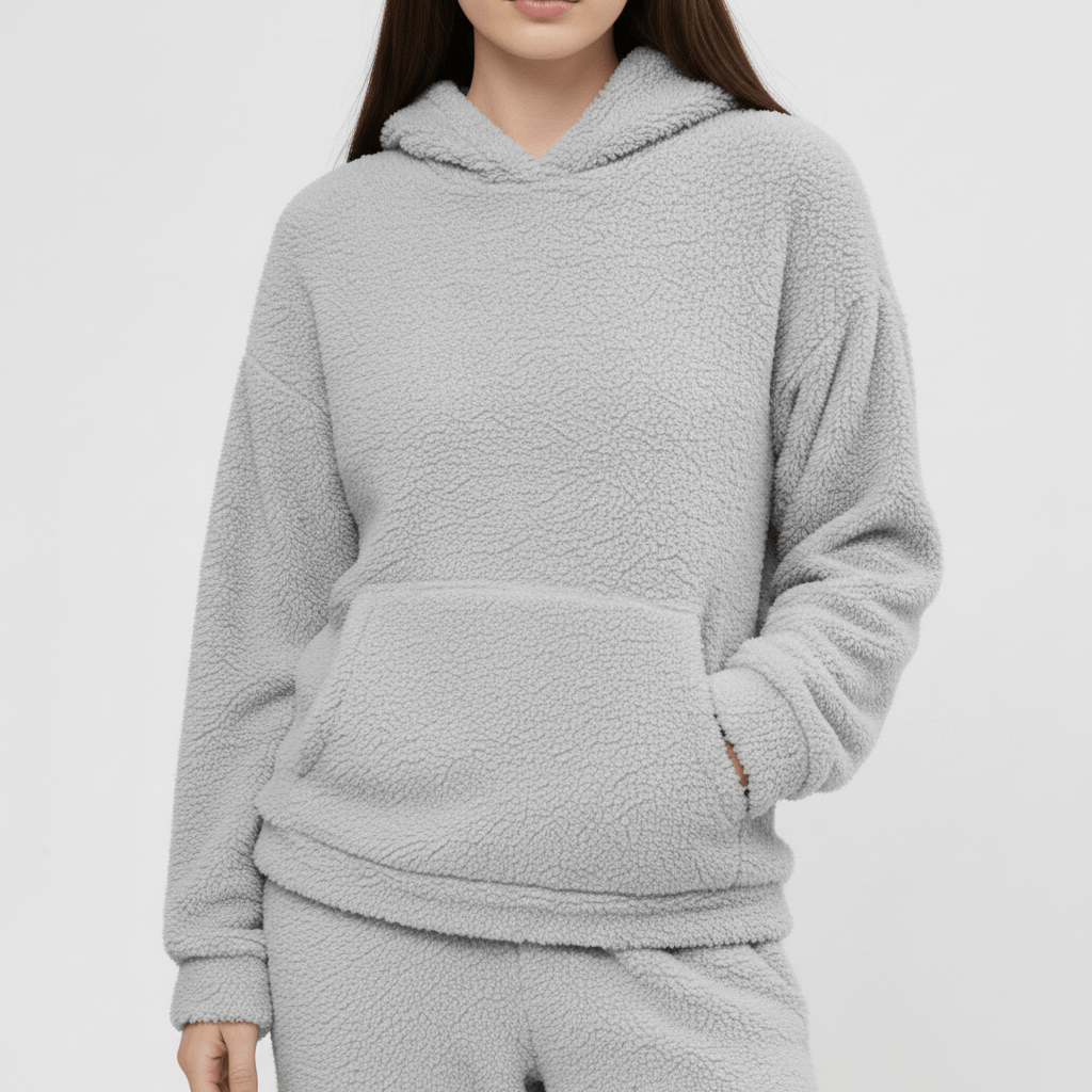Dames loungewear set Skye, comfortabel broekpak met hoodie en praktische kangoeroezak.