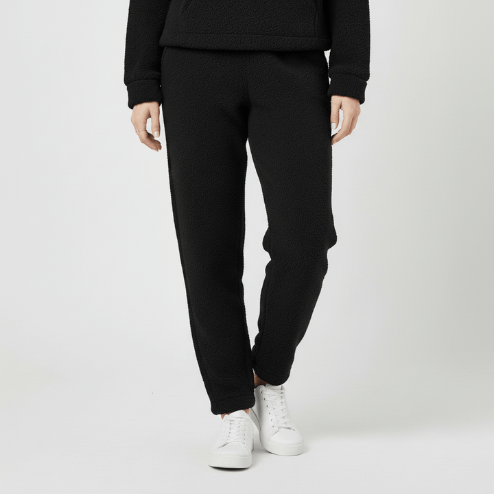 Dames broekpak Skye, casual en stijlvol, met focus op comfort en bewegingsvrijheid.