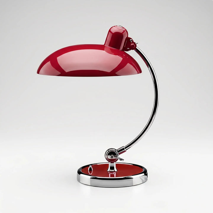 Metalen verstelbare tafellamp met klassieke koepelkap, geschikt voor E27 lampen, als lees- of bureaulamp.