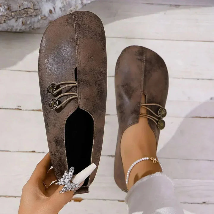 Gezondheidsschoenen voor dames, plat en comfortabel, perfect voor dagelijkse activiteiten met een stijlvol uiterlijk.