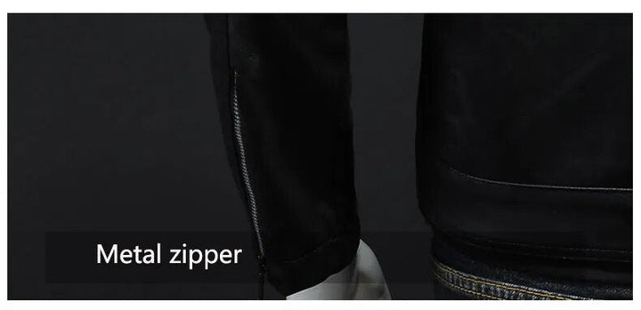 Stijlvolle heren biker jas, trendy bovenkleding voor de modebewuste man. Modern en chic.