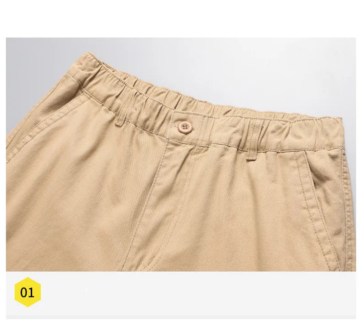 Trendy casual heren cargobroek met grote zakken, een essentieel item voor de moderne man.