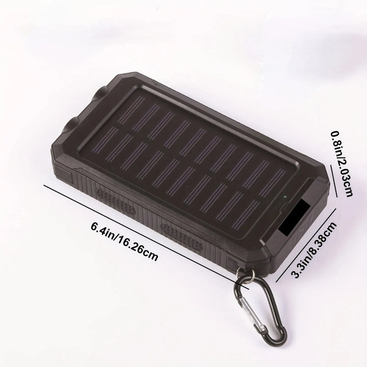 Handige zonne-energie powerbank en LED zaklamp; betrouwbare noodstroom voor kampeerders en reizigers.