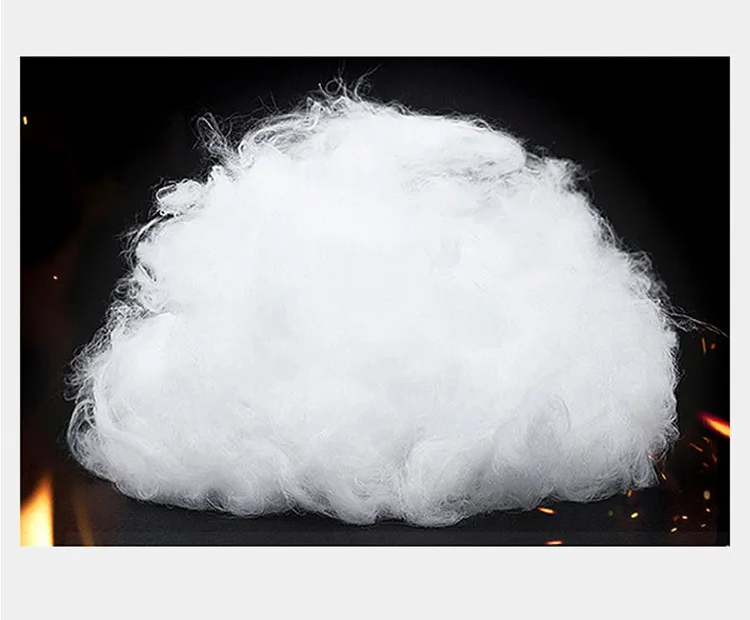 Stoere gewatteerde heren winterjas, robuust en warm, ideaal voor buitenactiviteiten.