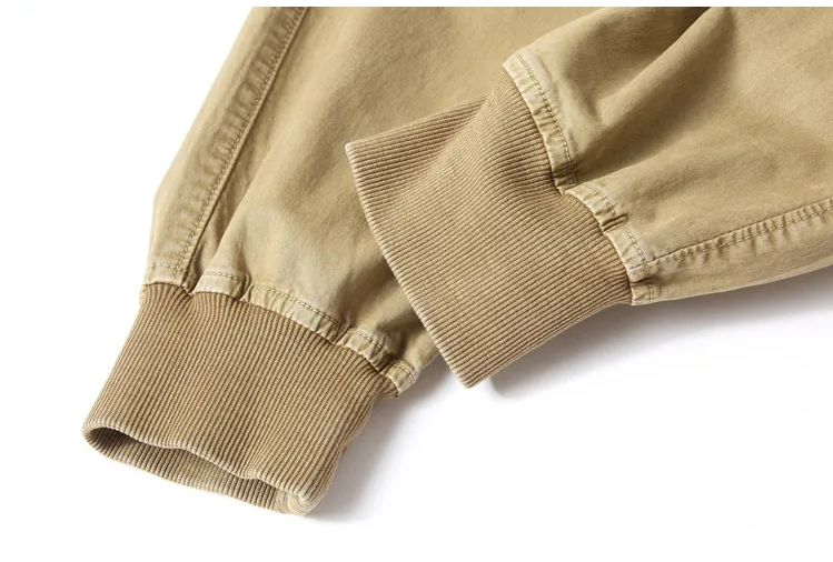 Stijlvolle herenbroek: een veelzijdige cargo joggingbroek voor moderne herenkleding.
