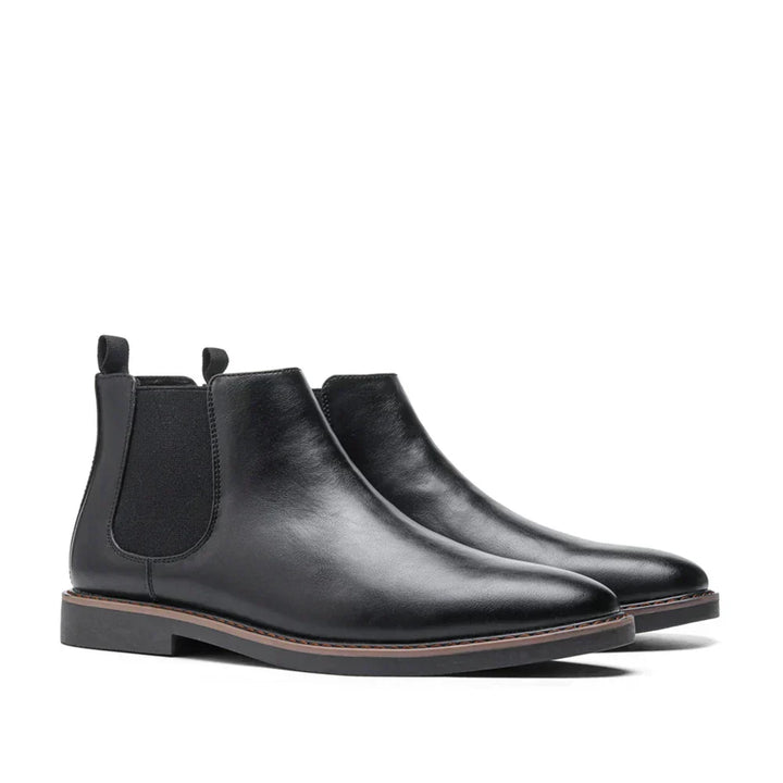 Volledig profiel van de comfortabele heren Chelsea boots Adrian. Een tijdloze en veelzijdige keuze voor mannen.