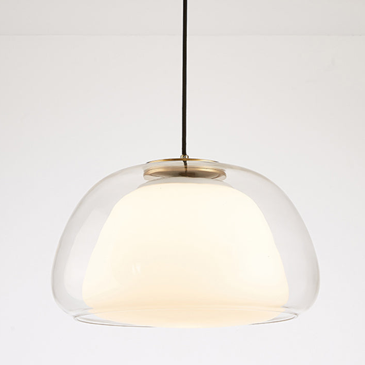 Glazen jelly kap hanglamp, perfecte blend van design en functionaliteit voor hedendaagse ruimtes.