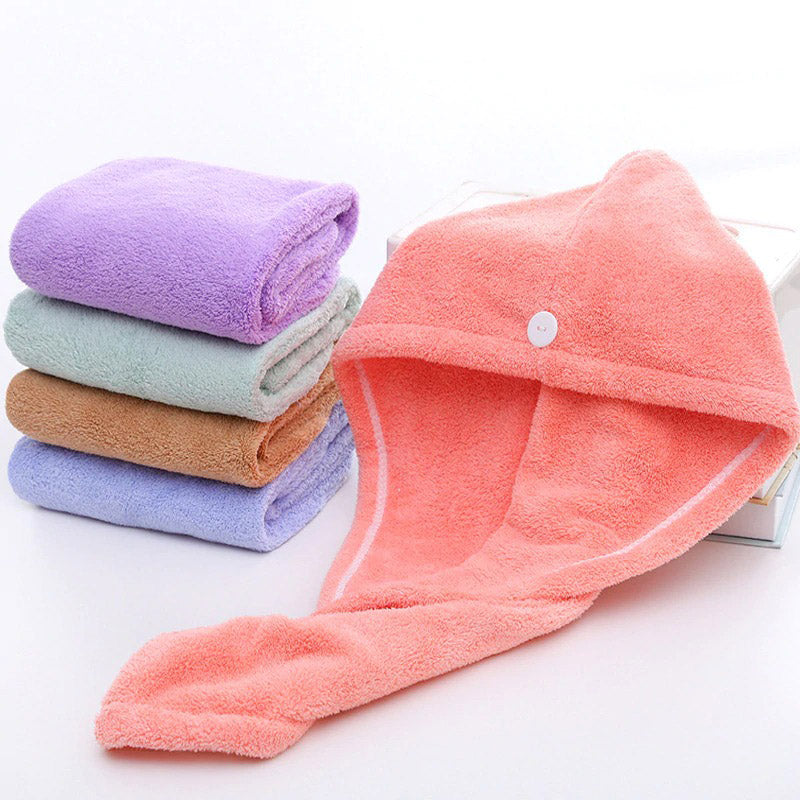 Compacte set sneldrogende haarhanddoeken voor dames, gemaakt van zacht en absorberend microvezel.