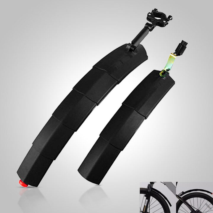 Telescopische fiets spatbordset met verlichting; universele pasvorm voor verbeterde veiligheid.