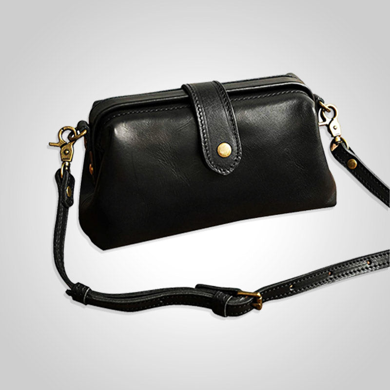 Leren telefoontasje voor dames, met verstelbare band, praktisch en modieus design.