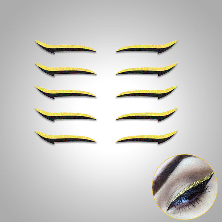 Dames eyeliner stickers voor een perfecte cat-eye in seconden, makkelijk aan te brengen oogmake-up.