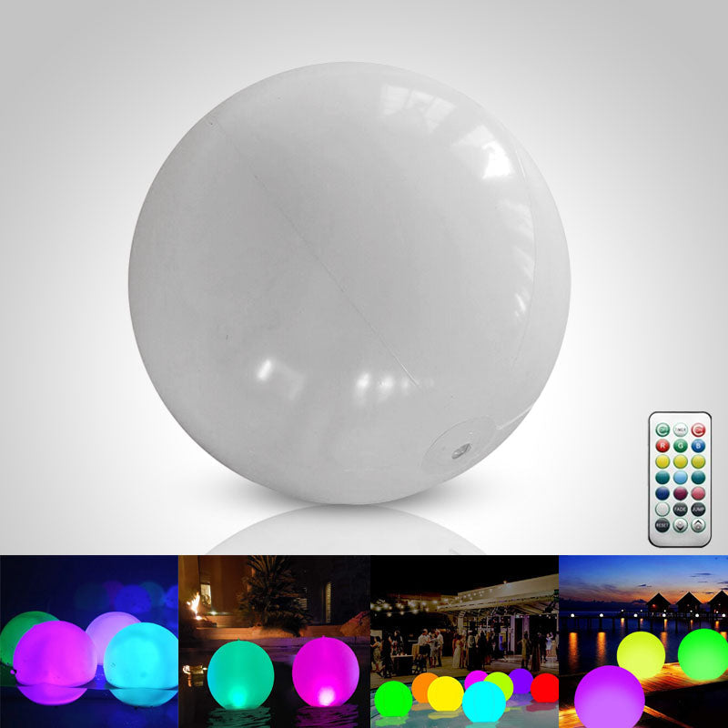 Lichtgevende LED strandbal voor avondplezier en feesten, opblaasbaar en waterproof, perfect voor zomer.