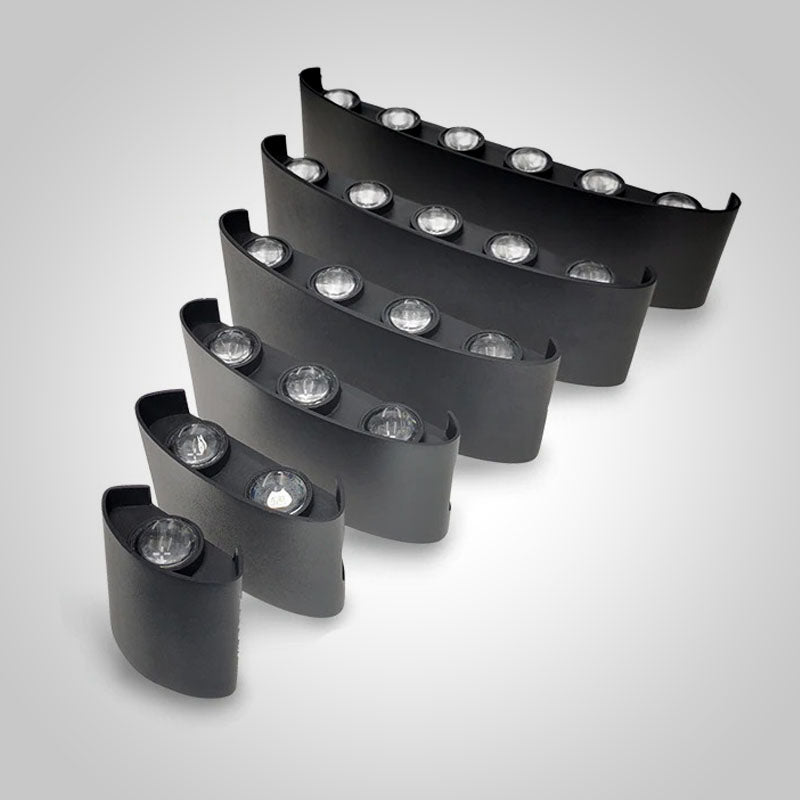 Moderne LED wandlamp, waterdicht aluminium design, ideaal voor buitenverlichting in tuin.