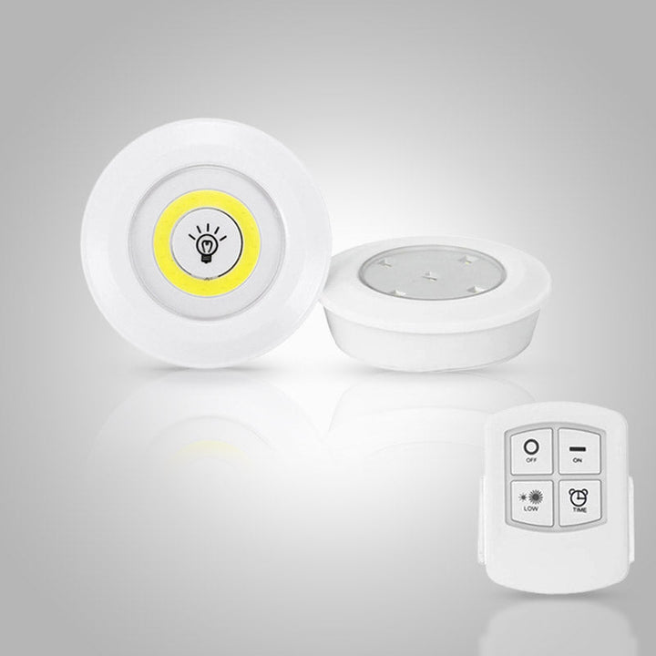 LED kastverlichting op batterijen voor extra zichtbaarheid in de keukenlades. Draadloos en eenvoudig te plaatsen.