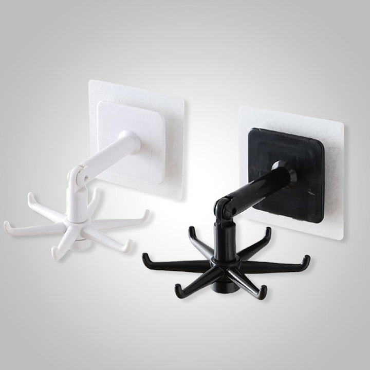 Detail van de 6 roterende haken van het keukenrek, ideaal voor diverse keukengerei accessoires en organisatie.