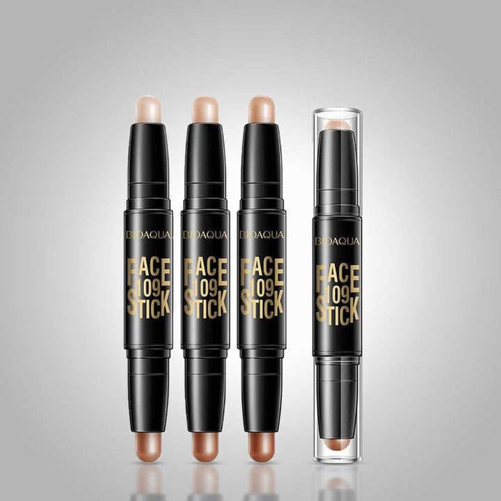 Dubbelzijdige waterproof concealer pen voor dames. Cosmetica voor een vlekkeloze huid, tint vanille.
