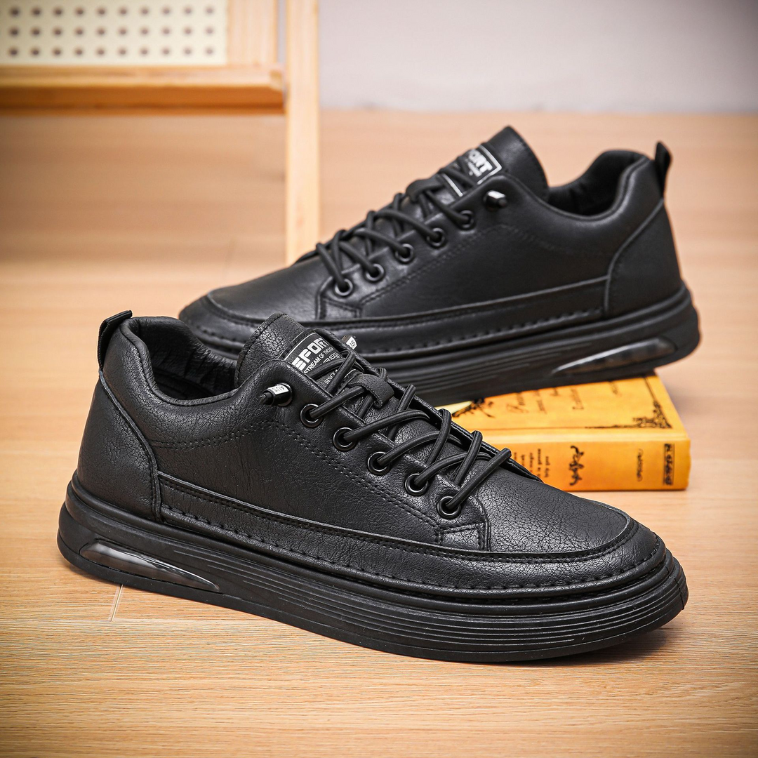 Ultieme comfortabele heren wandelsneakers met dikke zool. Ideale casual lage schoenen voor lange dagen en ontspanning.