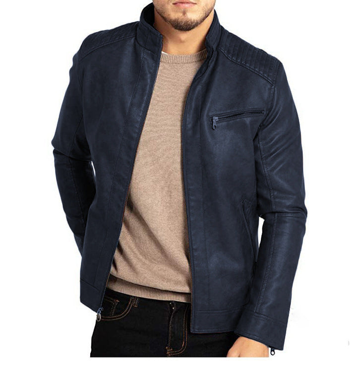 Groene herenjas met opstaande kraag en rits. Een trendy biker model voor herenmode in diverse maten.
