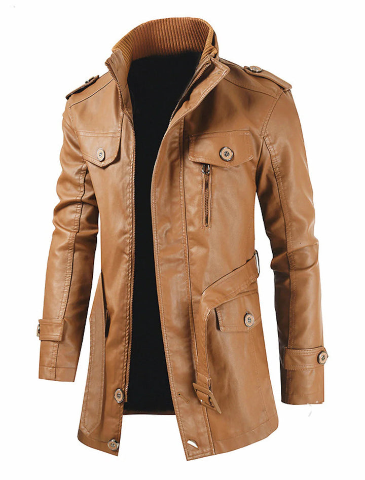 Donkerbruine heren lange jas in klassieke stijl, ideaal voor een modieuze winterlook. Elegante pasvorm.