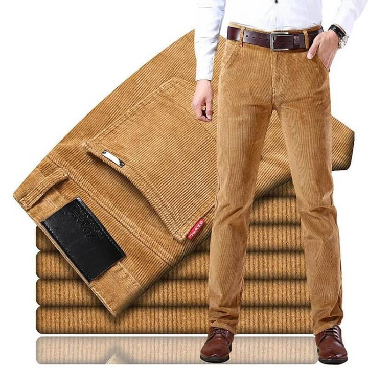 Klassieke Mave heren corduroy broek in stijlvolle rechte pasvorm. Comfortabel voor herfst & winter.